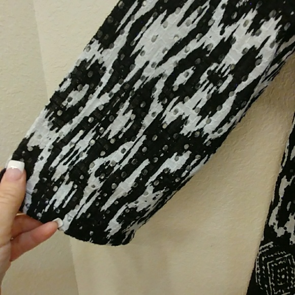 Onque Casuals Printed Eyelet Cardigan - Picture 3 of 6